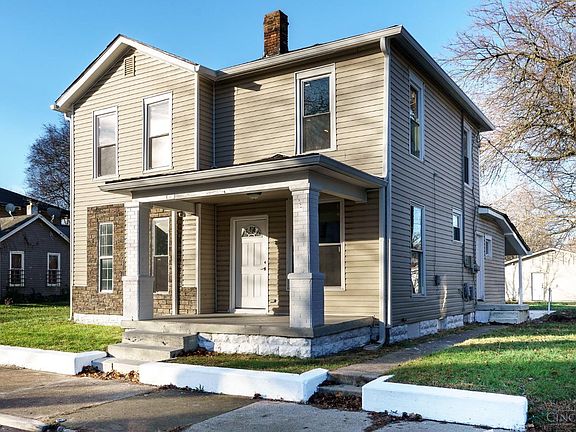 2nd image of 520 Garfield St