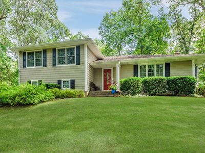 6 Sparrow Ln, Huntington, NY, 11743