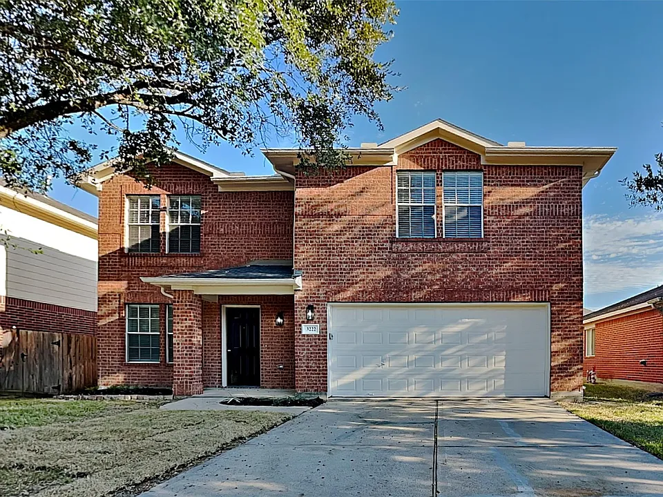 3222 Crestbridge Ln