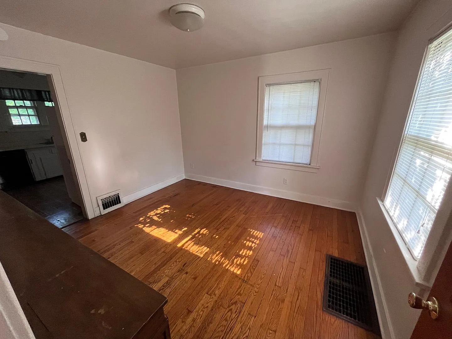 3 Bedroom House On Grant! — Photo 4