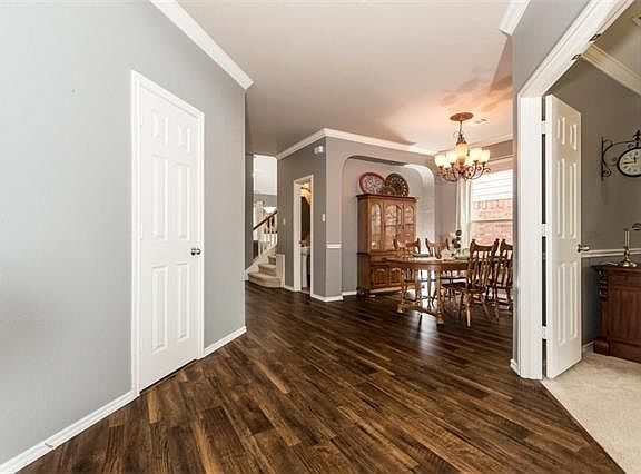 5th image of 10040 Voss Ave
