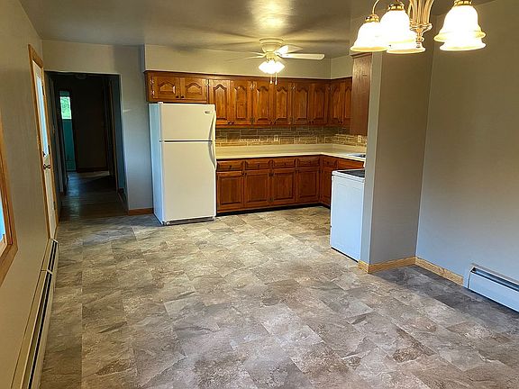 Appliances included