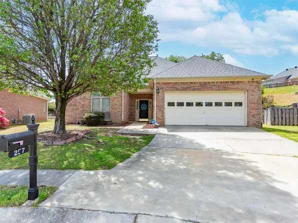 257 Beaver Creek Pkwy, Pelham, AL 35124