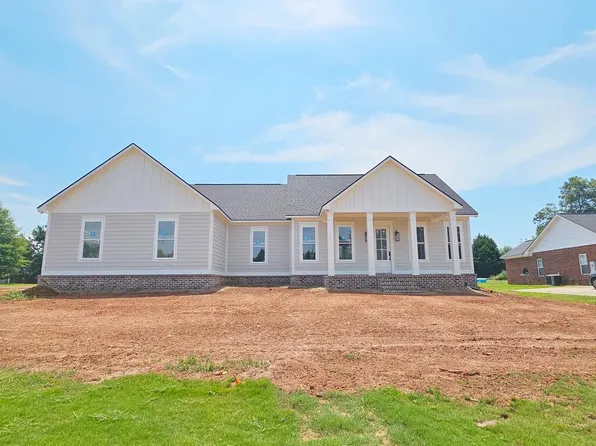 304 Hawkstead Dr, Leesburg, GA 31763