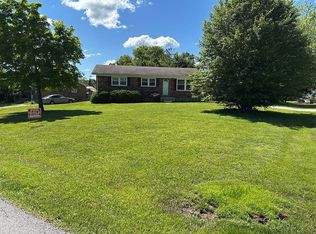 124 Clearwater Ln, Frankfort, KY 40601