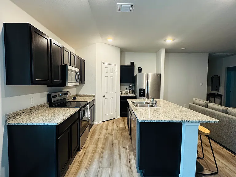 1137 Ruby Cv — Photo 6