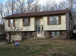 3430 Horseshoe Rd, Jefferson City, MO 65109