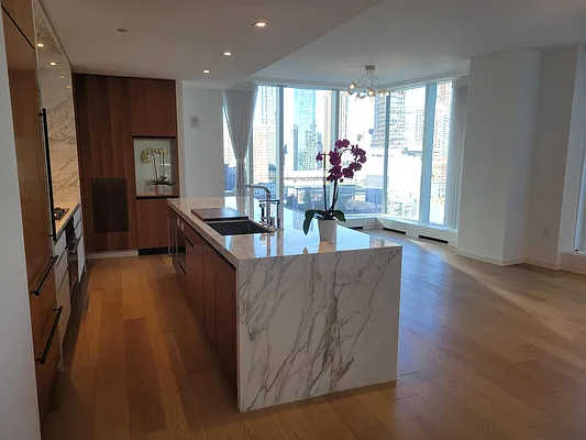 Rented by Oxford Property Group | media 11