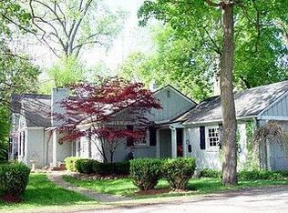 26175 Carol Ave, Franklin, MI 48025