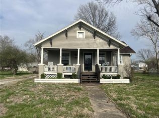 509 E Broadway St, Lacygne, KS 66040