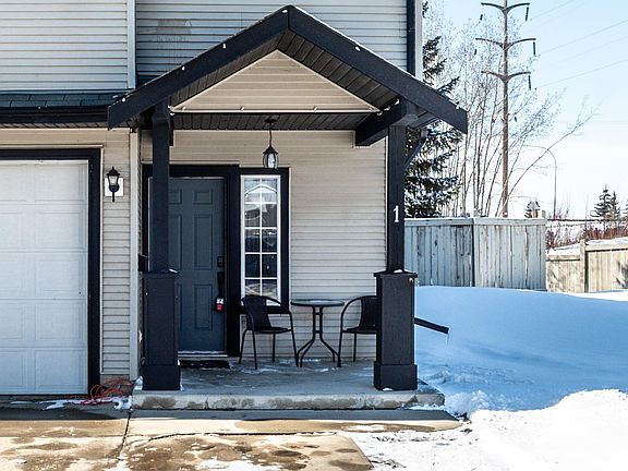 4th image of 30 Levasseur Rd #1