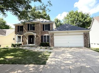 1539 Oakglen Dr, Fenton, MO