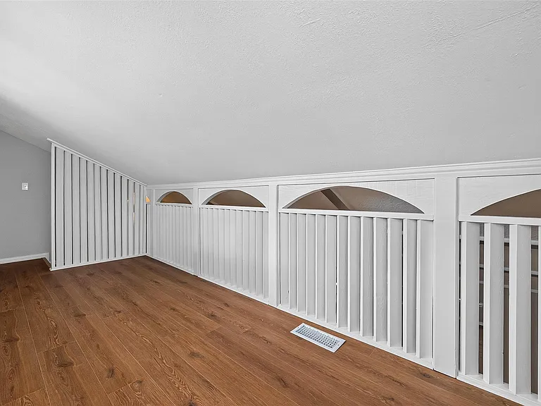 5693 Cessna Dr — Photo 30