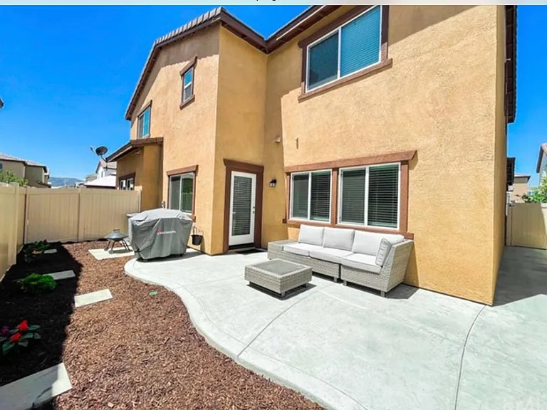 Bay Laurel Ave — Photo 10