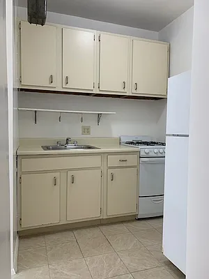 Rented by Landmark Real Estate | media 12