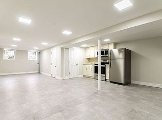 47 Apollo St, Brooklyn, NY 11222