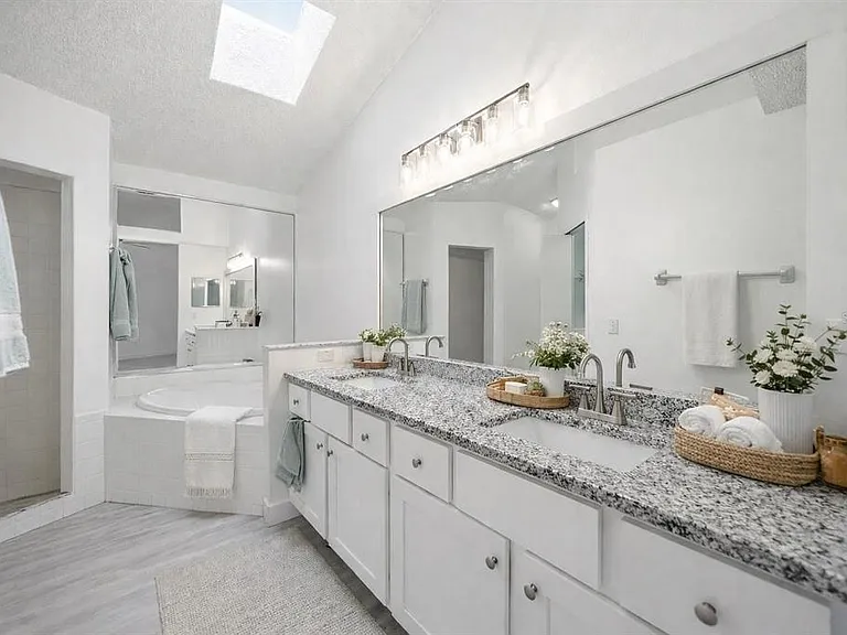 7151 Edgewater Shores Ct — Photo 13