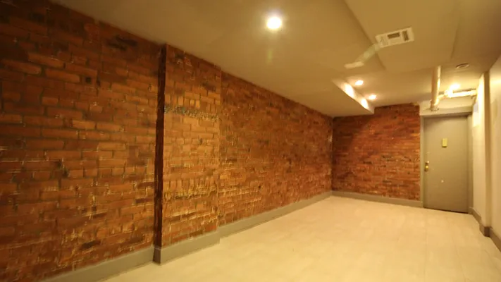 Rented by Nooklyn NYC LLC | media 11