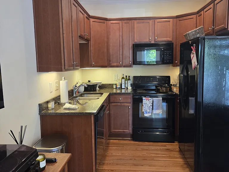 764 Charles Allen Dr NE #5 — Photo 8