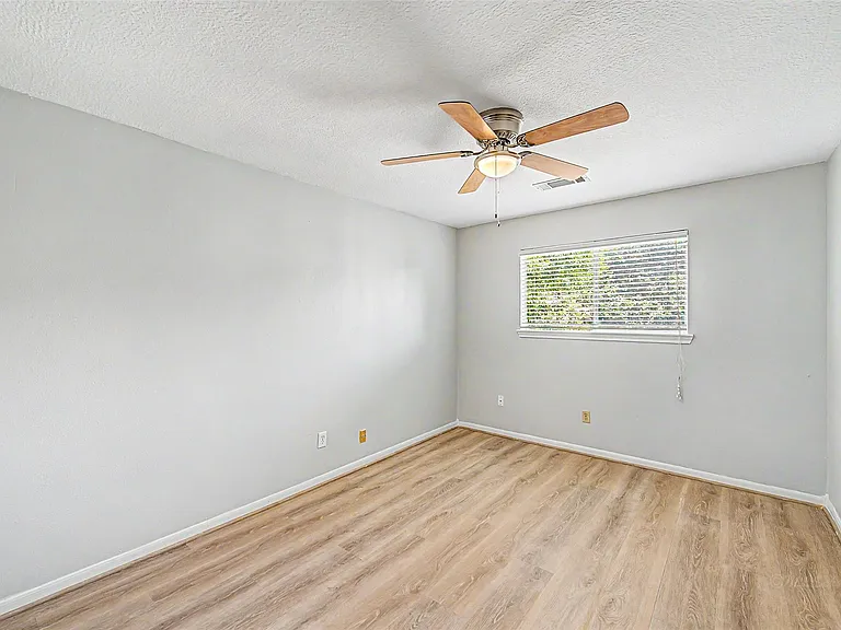 11651 Trailmont Dr — Photo 30
