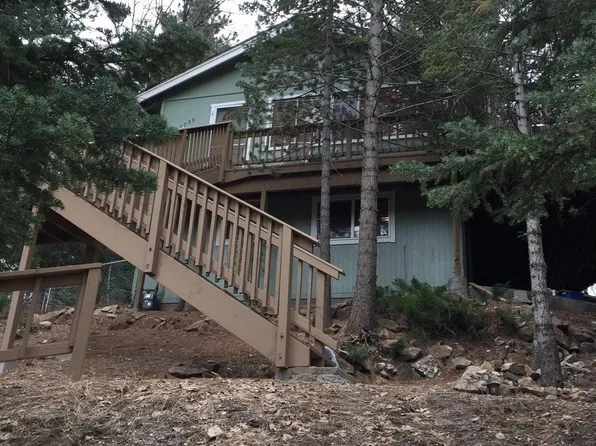 2759 Preston Dr, Running Springs, CA 92382