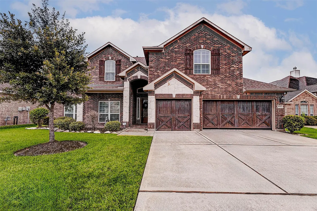 Building Photo - 20307 Cortina Valley Dr