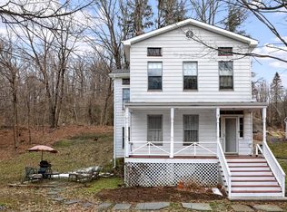 7 Church St, Glen Gardner, NJ 08826