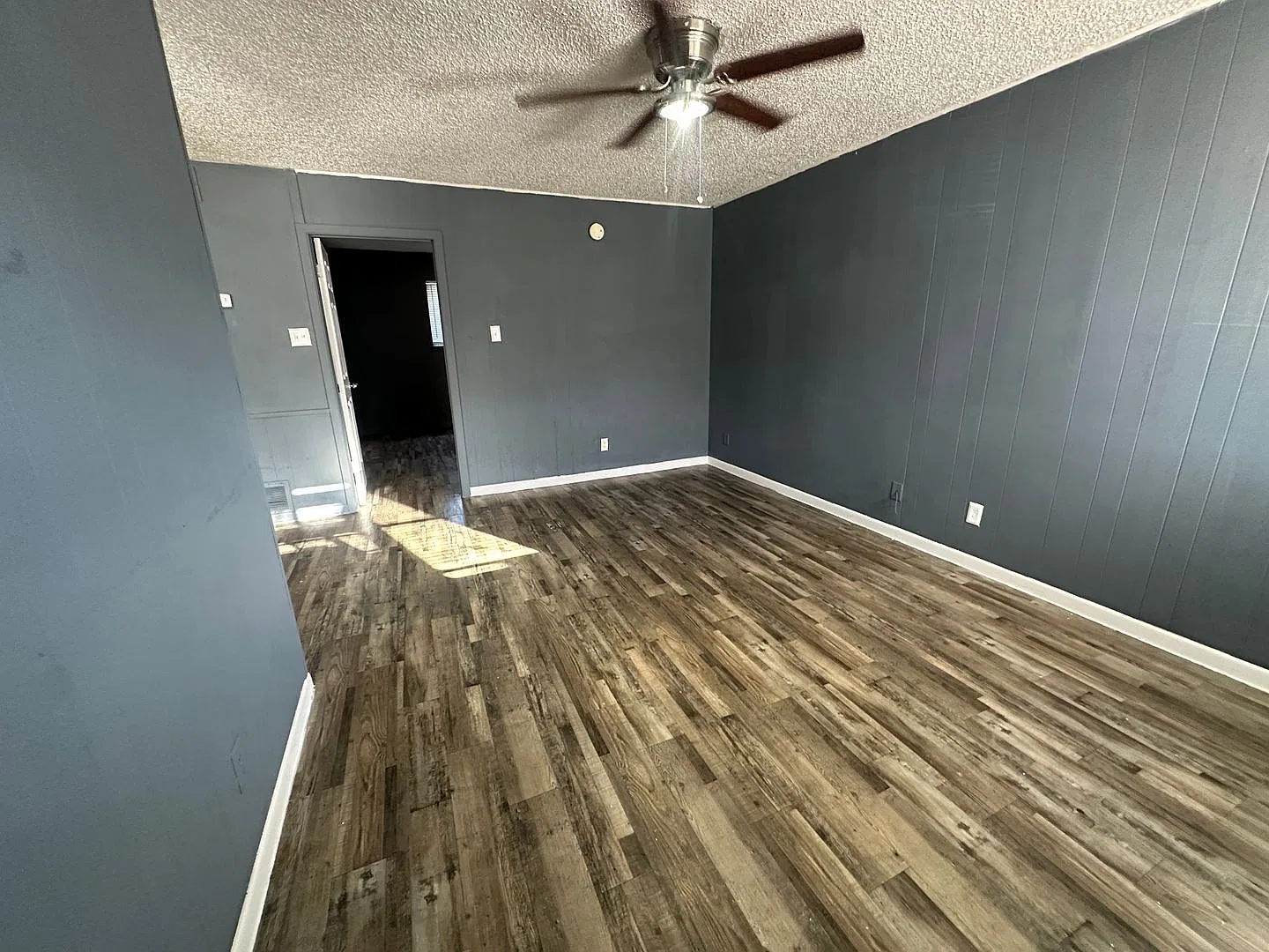 1302 Harris Apartments — Photo 4