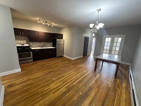 2nd image of 816 McDonald Ave #4