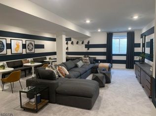 23 Colgate Dr #1103, Morristown, NJ 07960