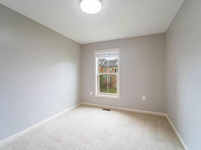 13236 Tivoli Lake Blvd — Photo 19