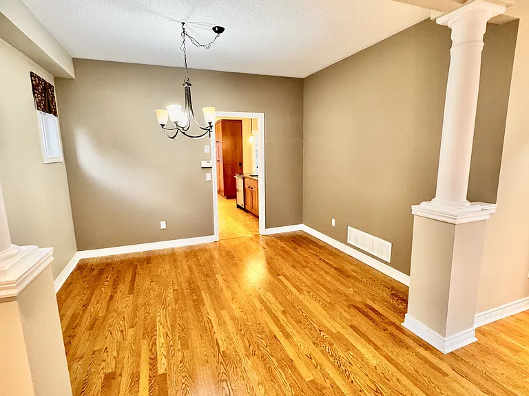 2401 Ennerdale Rd — Photo 11
