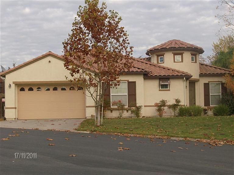 1st image of 205 Montrose Ct