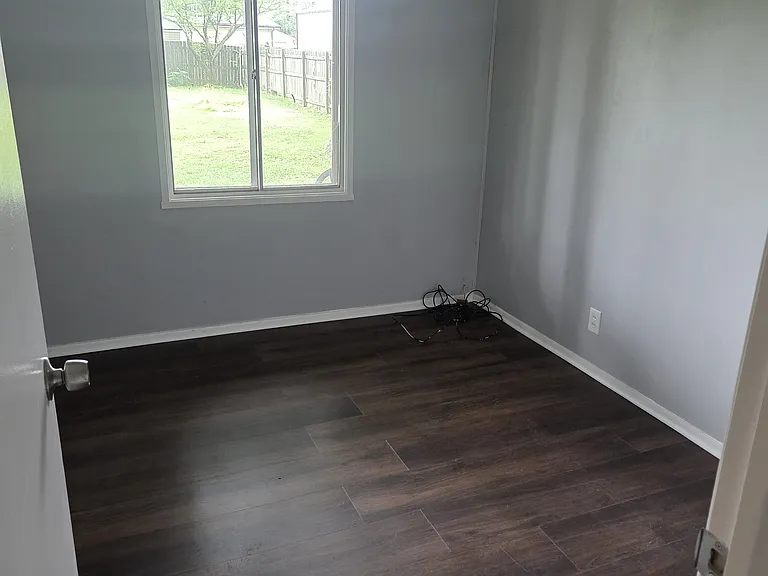2910 Ridgewood St — Photo 9