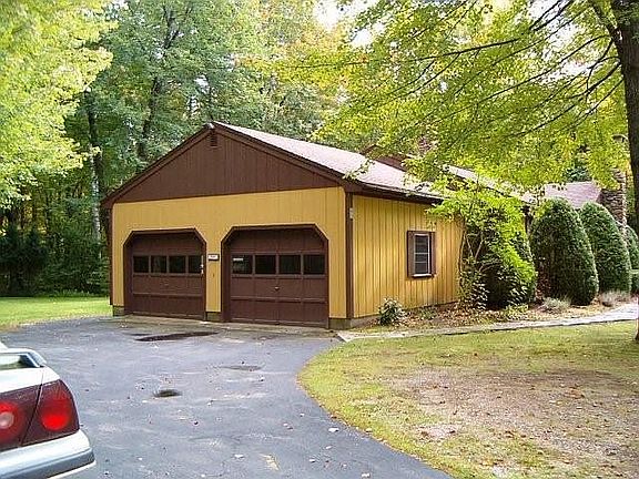 2-Car Garage