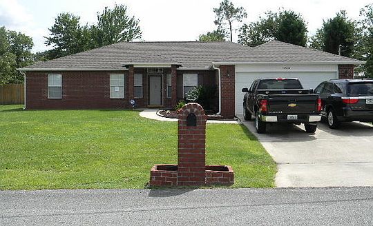1st image of 1208 Northview Dr