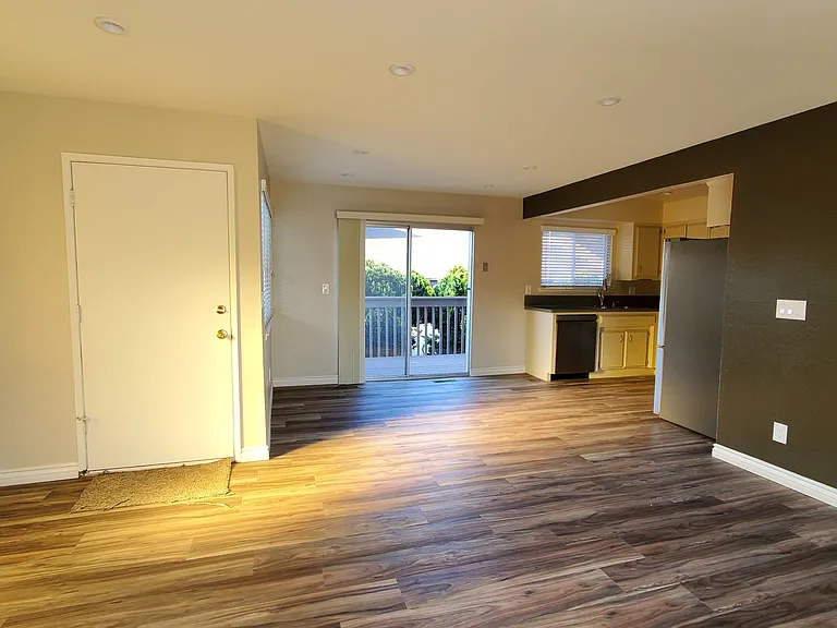 2108 Fairchild Way — Photo 4