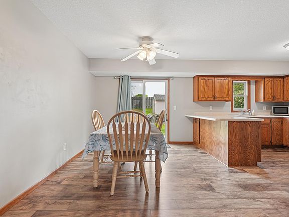 5th image of 6096 Kalland Cir NE
