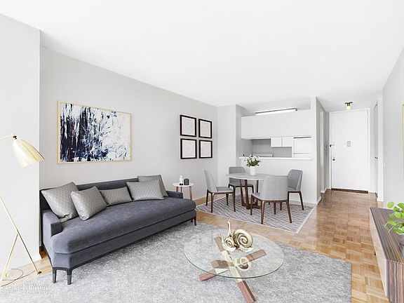3rd image of 215 W 95th St APT 8J