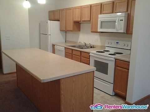 2nd image of 1776 Maryland Ave E #301