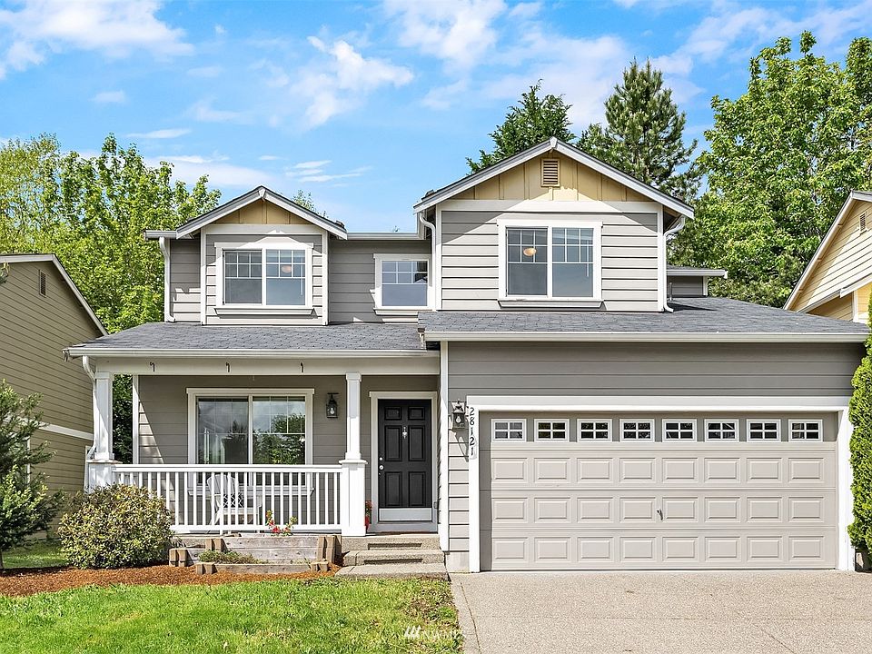 Welcome Home to Eagle Creek. A peaceful enclave of homes nestled around a central park