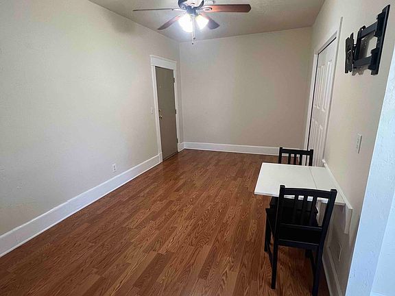 View of living room #1 - Picture makes it look smaller