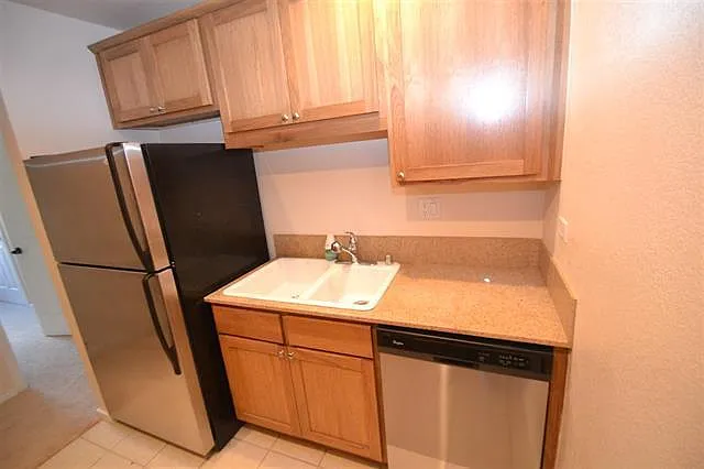 601 W San Mateo Rd #44 — Photo 6