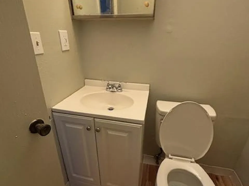 801 Range Ln #1-2