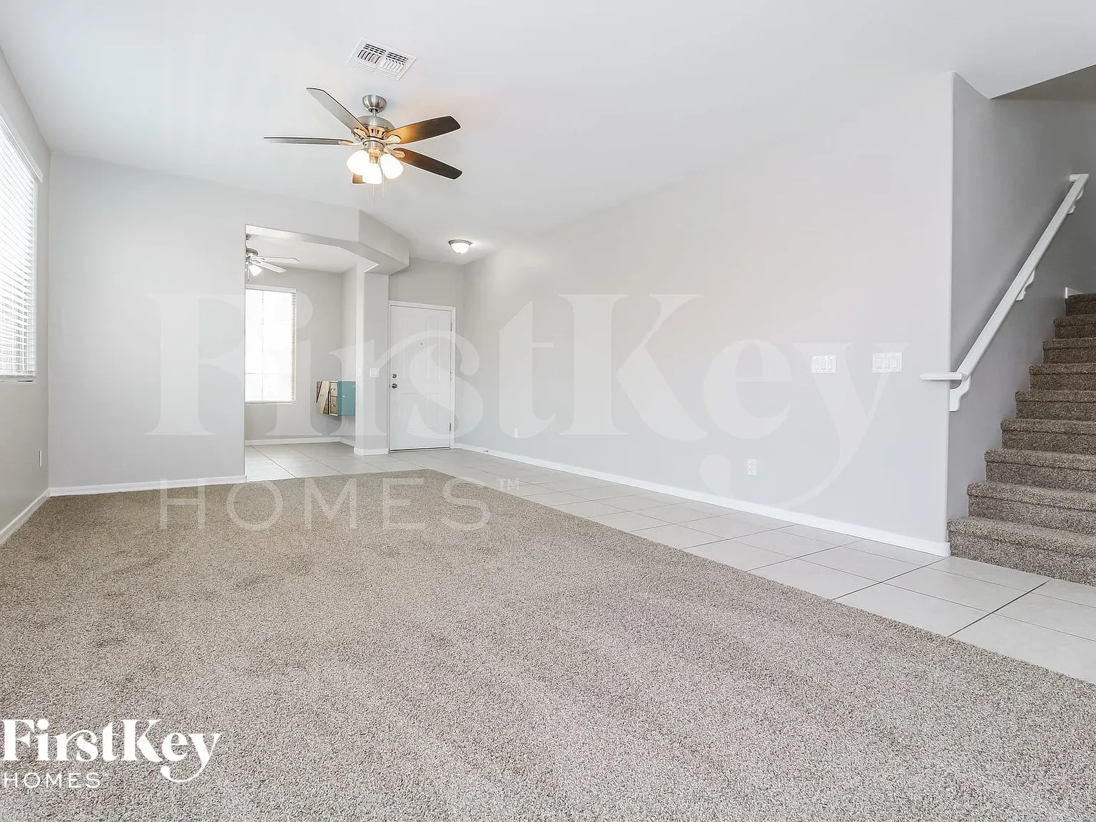 4 bed, 2.5 bath, 2306 sqft, $2,505 — Photo 3