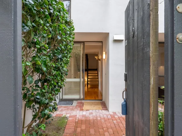 3600 High Meadow Dr APT 9, Carmel, CA 93923