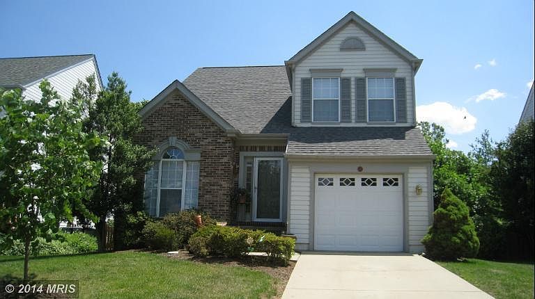 1st image of 717 Longfellow Dr NE