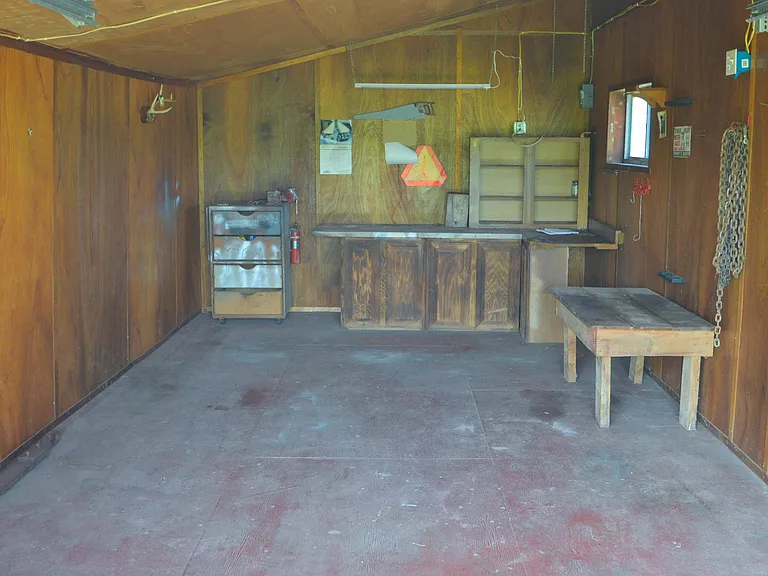 3884 Breezy Hill Rd — Photo 15