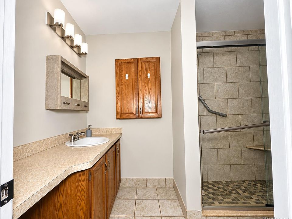 29900 Grand Oaks Dr Apt 18, photo 14
