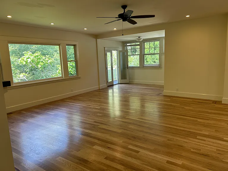 500 Meadow Way — Photo 4